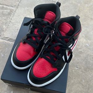 Nike Jordan 1 MID (PS) sneakers size 3